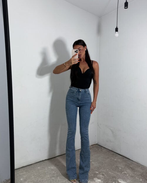 MID BLUE SCULPT FIT FLARE JEANS